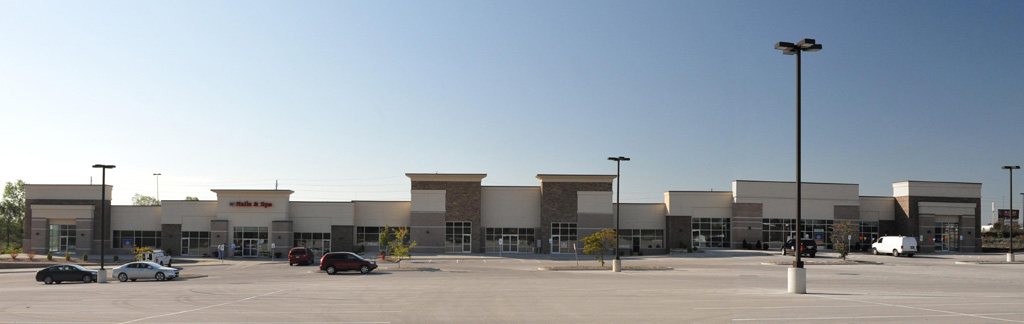 Hawthorne Plaza Shopping CenterWarrensburg, Missouri